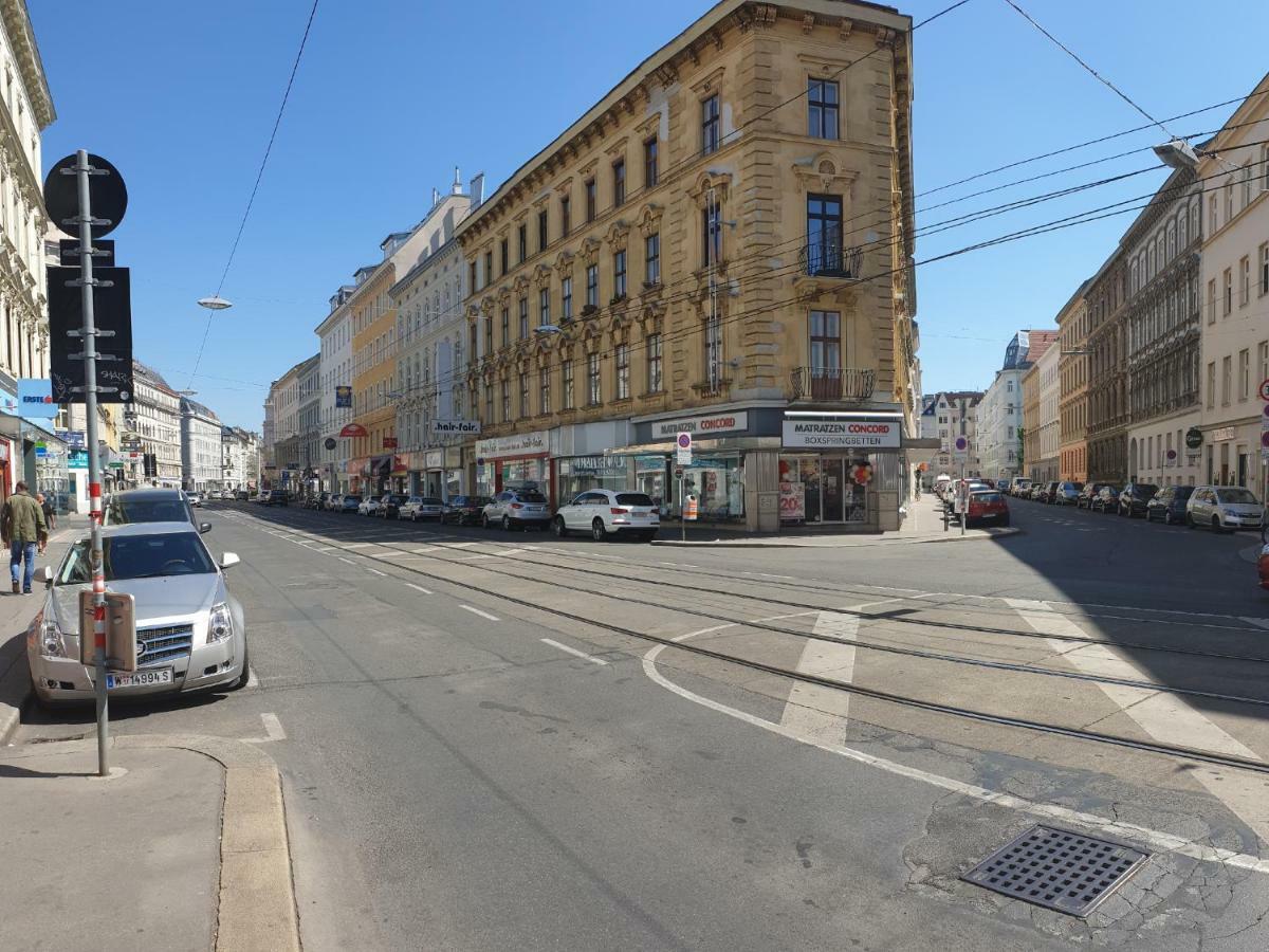 Sonniges Studio Heinzelmanngasse Apartamento Viena Exterior foto