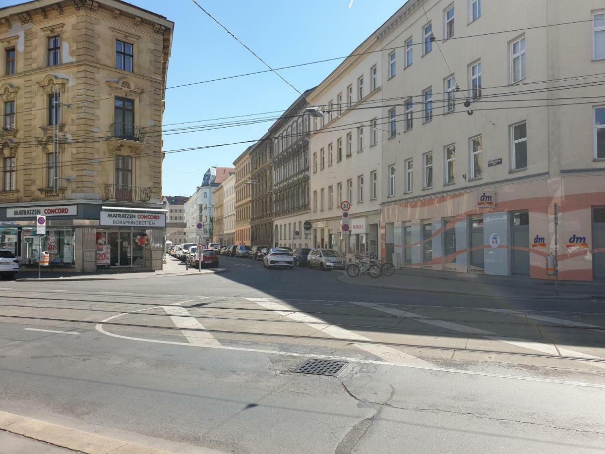 Sonniges Studio Heinzelmanngasse Apartamento Viena Exterior foto
